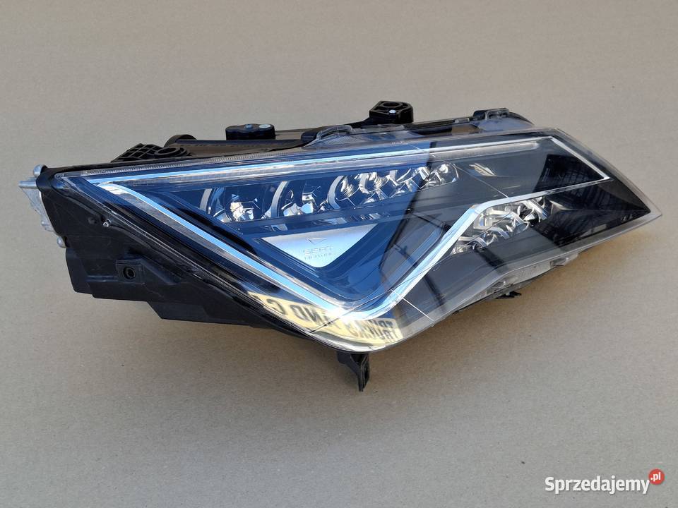 SEAT LEON III 3 LIFT REFLEKTOR PRAWY FULL LED osobowe Lampy przednie