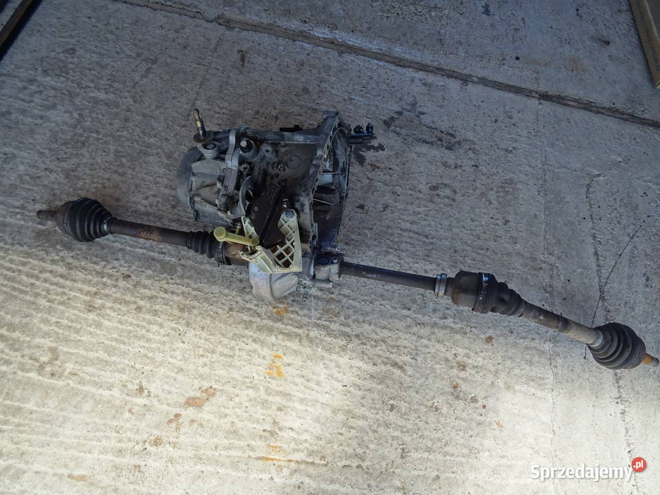 Peugeot 307 16 HDI półoś prawa lewa półosie Części samochodowe Wieluń