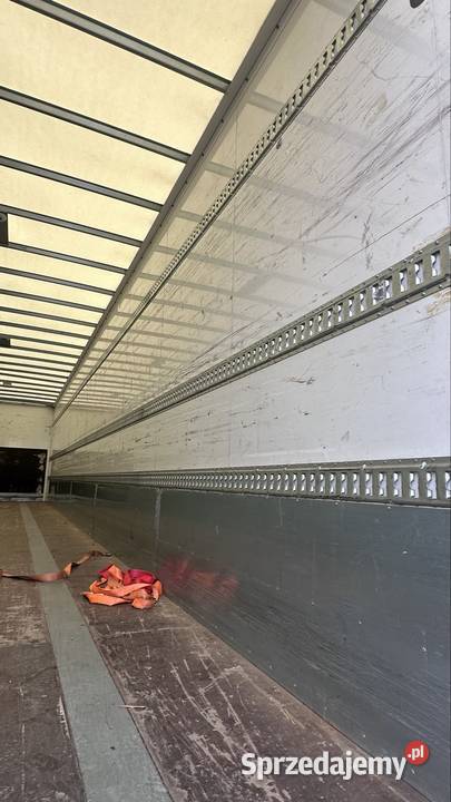 Wynajmę sprzedam naczepa Izoterma dwie Osie izotermy Poznań sprzedam