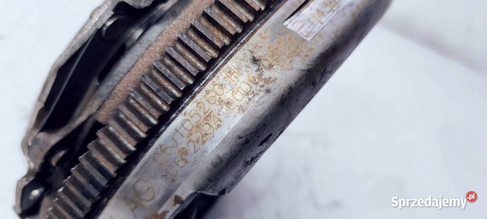 SPRZĘGŁO KOŁO DWUMAS AUDI VW 18 TFSI 06J105266H Przystajń sprzedam