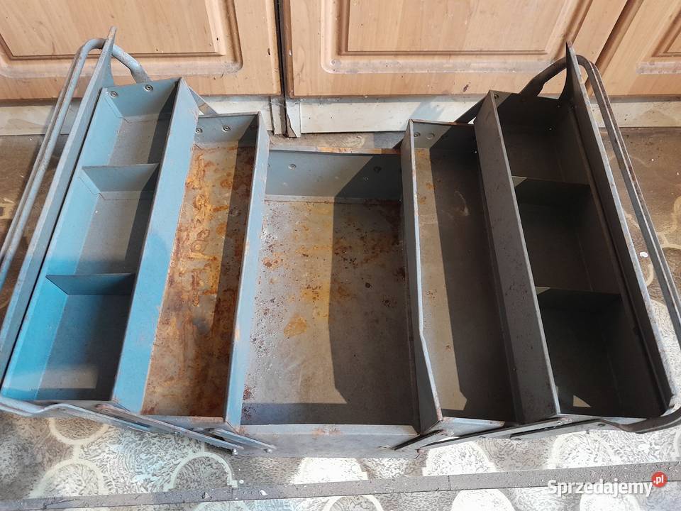 Stara stalowa skrzynka narzędziowa zabytek PRL śląskie Dąbrowa Górnicza