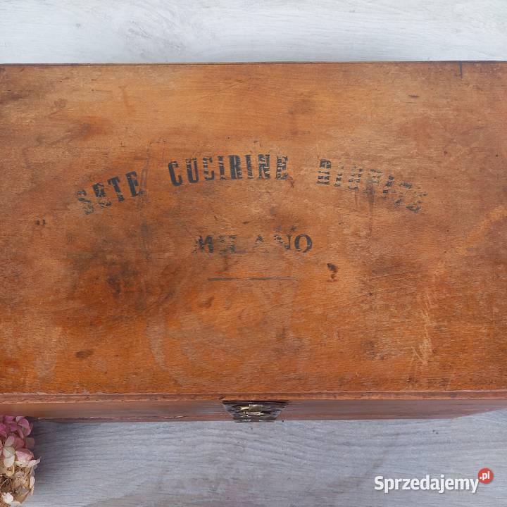 Włoska przedwojenna drewniana szafeczka 4 Warszawa