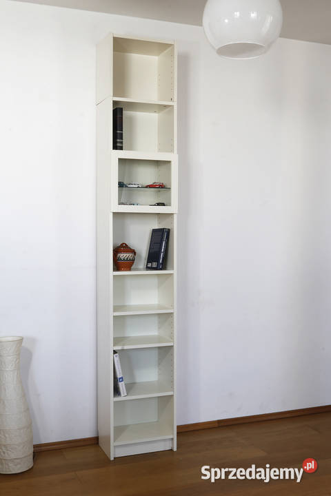 Biały Regał z kolekcji BILLY IKEA