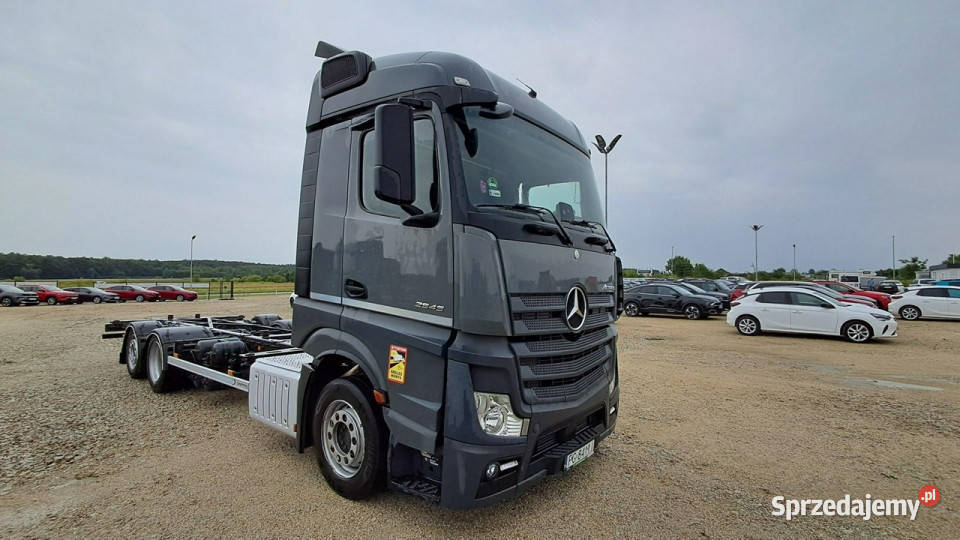 Mercedes Actros diesel Samochody ciężarowe Komorniki