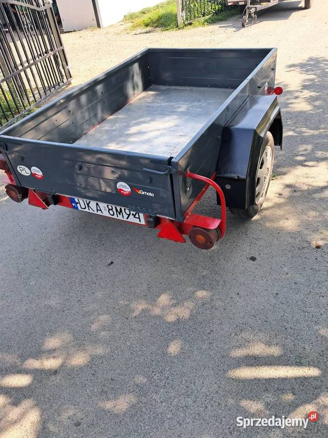 Przyczepka samochodowa zarejestrowana