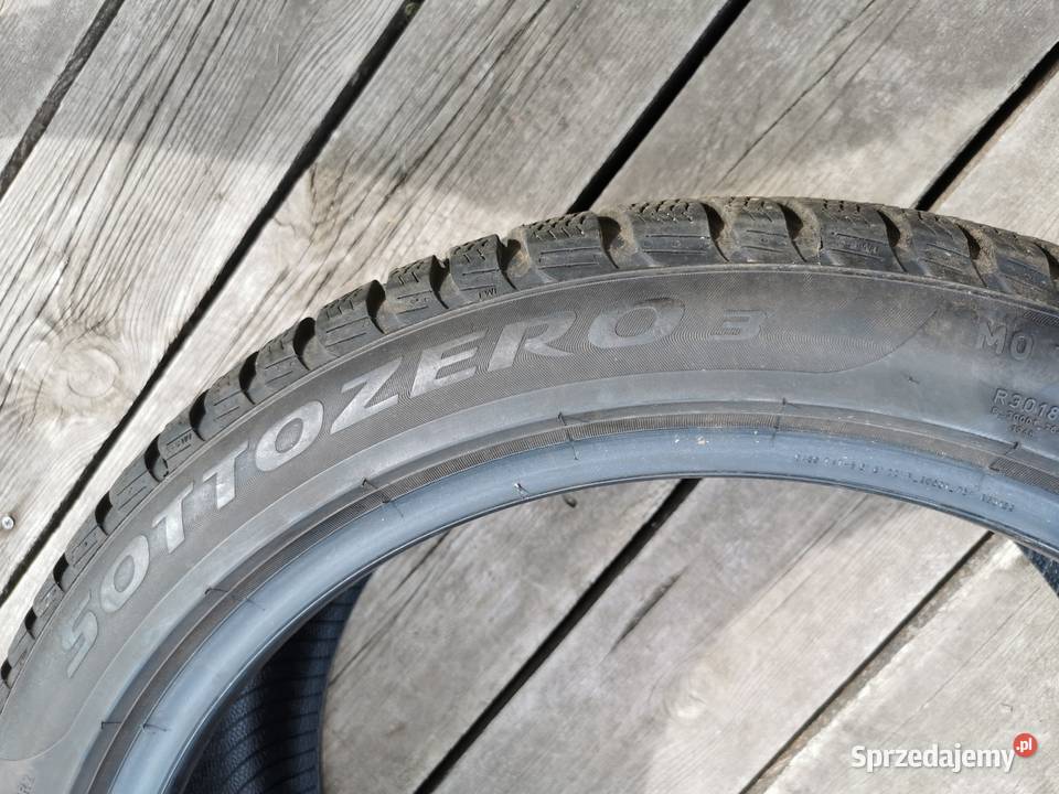 Opona zimowa 22545 R18 Pirelli Sottozero 3