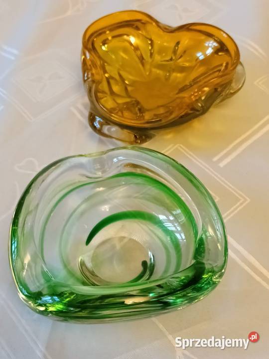 Komplet ładnych popielniczek śląskie Gliwice