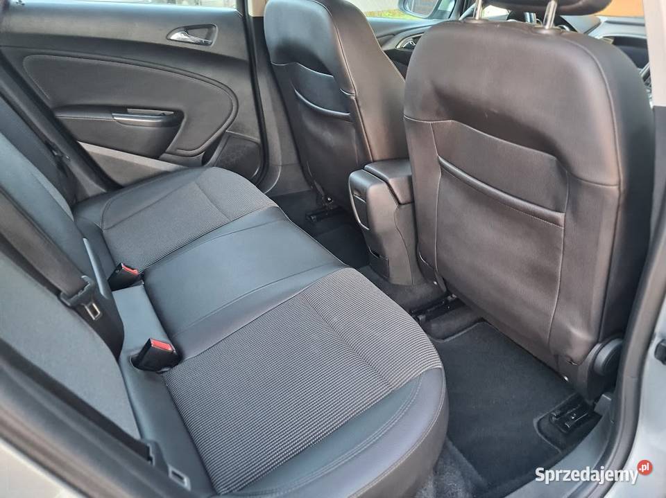 Opel Astra J Cosmo Krajowy 1 rej 2012 170tyskm ABS małopolskie
