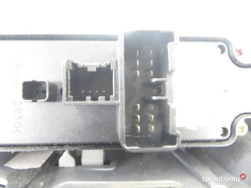 PANEL SZYB MAZDA 2 I DY DD1066350 3M71A24185C sprzedam