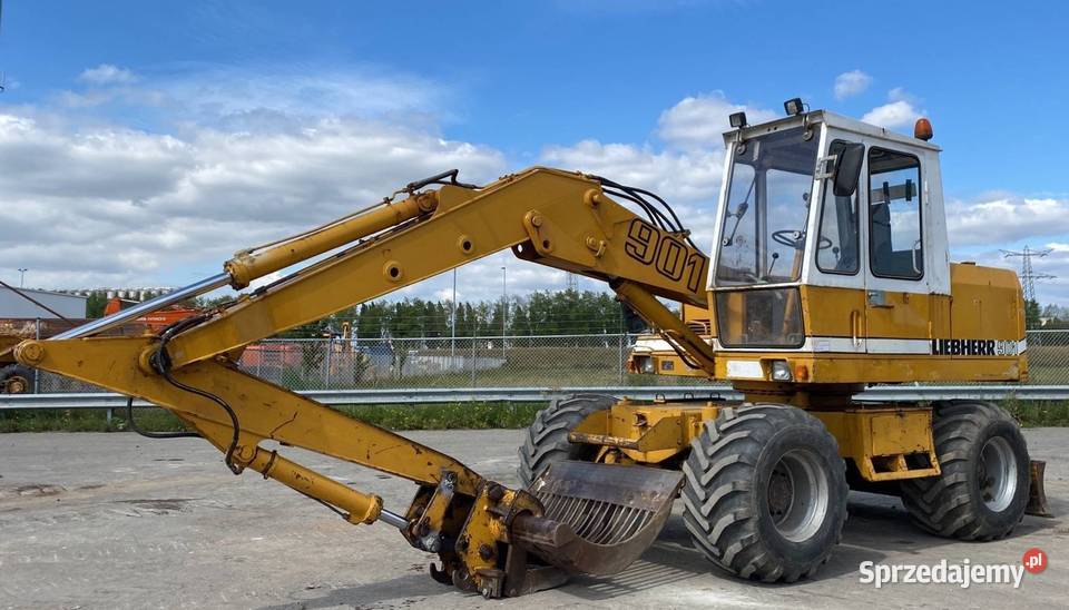 Koparka Kołowa Liebherr A901 4x4 15 ton Kraków sprzedam
