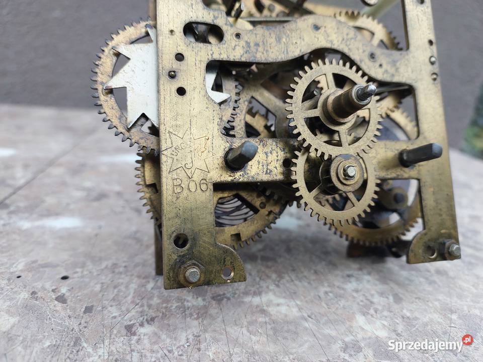 674 Mechanizm starego zegara ściennego Junghans Tczew