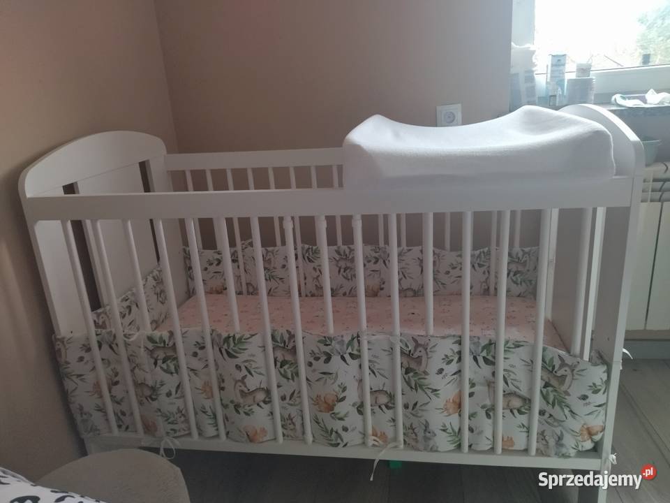 Sprzedam łóżeczko dziecięce z materacem i Łask sprzedam