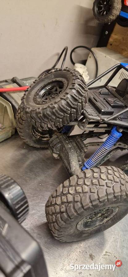 samochód zdalnie sterowany crawler wielki 48 4x4 niebieski