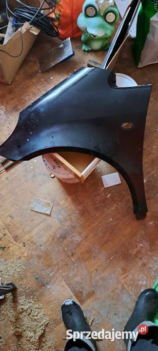 Błotnik lewy czarny Mercedes a160 w168 osobowe pomorskie sprzedam