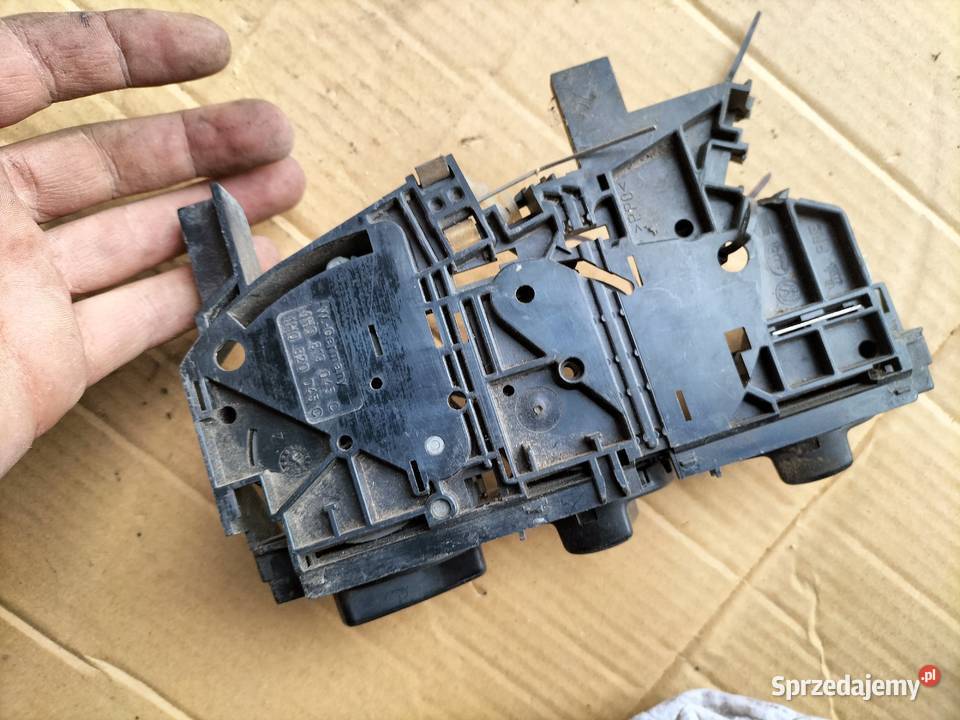 Panel nawiewu Seat Cordoba 1H0819045C osobowe Kamień-Kolonia
