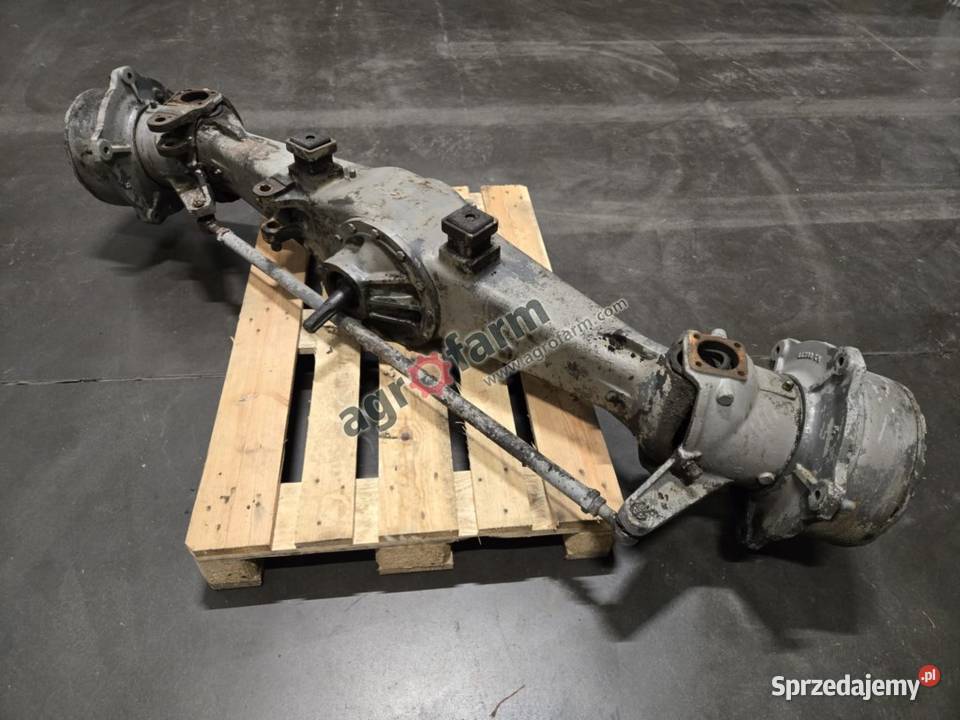 Przedni most Massey Ferguson 2640 Układ kierowniczy i oś przednia Byków sprzedam