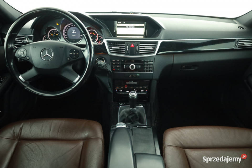 Mercedes E E 200 CDI hak Piaseczno
