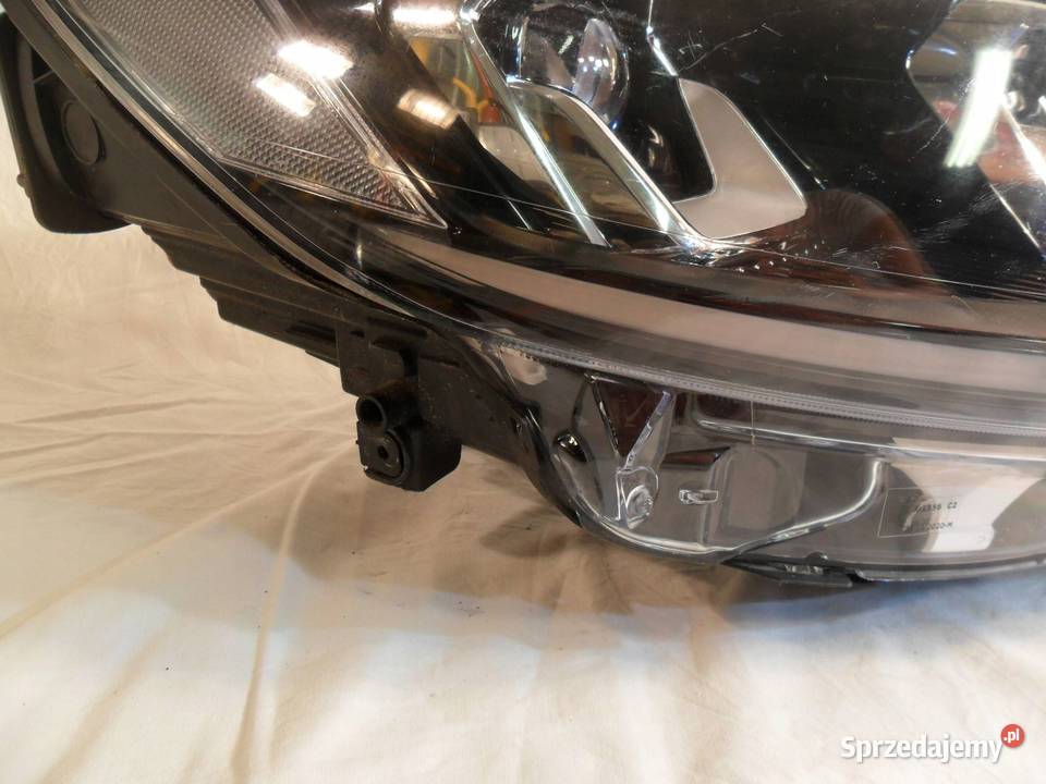 REFLEKTOR PRZÓD STRONA PRAWA FORD KUGA III Nowy Tomyśl sprzedam