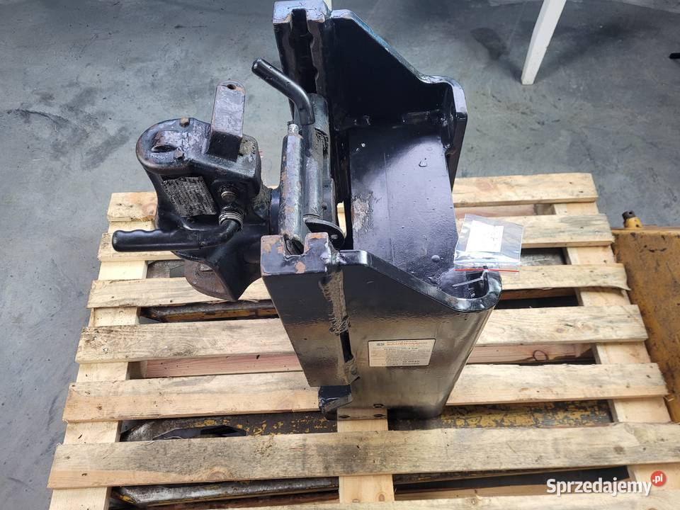 CASE IH PUMA 145 12r SZYNA ZACZEP WSPORNIK Kolno