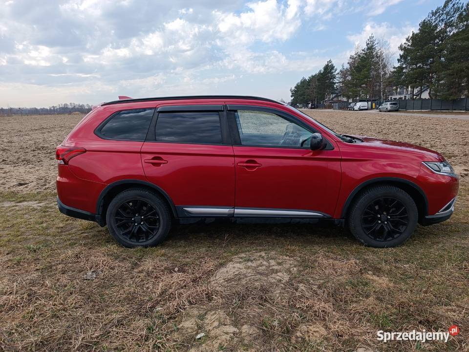 Mitsubishi Outlander III 20172018 nieuszkodzony Outlander Przypki