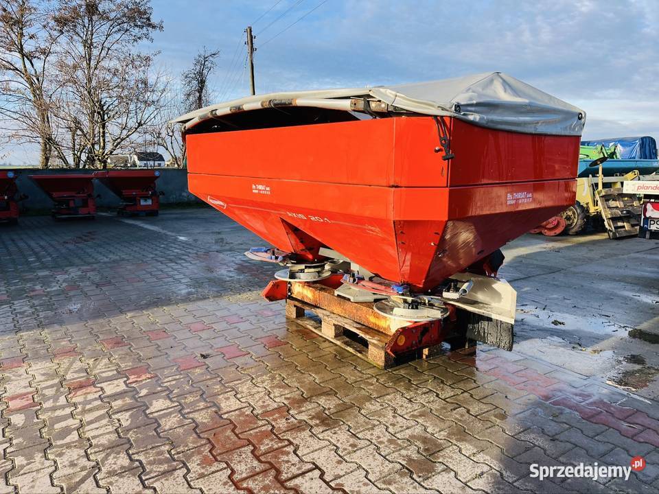 Rozsiewacz Kuhn Axis 201 Rauch Axis plandeka