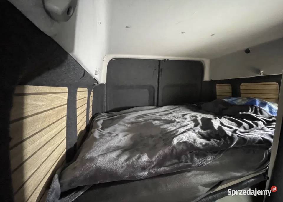Kamper 4x4 biuro z łazienką Transit MK7 euroline Rok produkcji 2009 łódzkie Łódź sprzedam