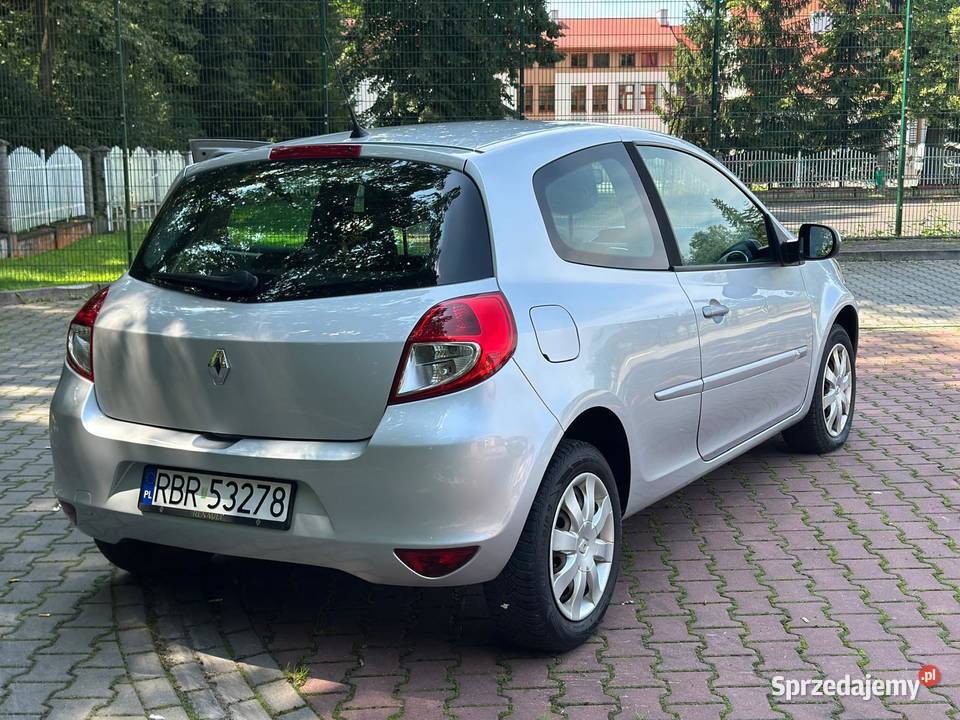 RENAULT CLIO III LIFT 12 BENZYNA 2011 Haczów