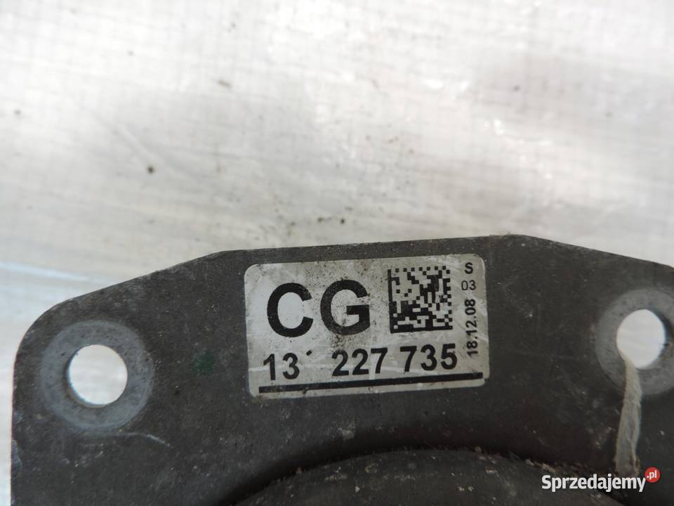 OPEL INSIGNIA A 28 V6 ŁAPA PODUSZKA SKRZYNI