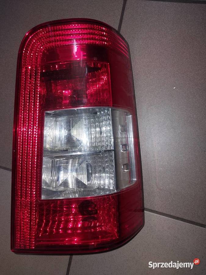 lampa tył prawa partner uszkodzony Peugeot Stalowa Wola sprzedam