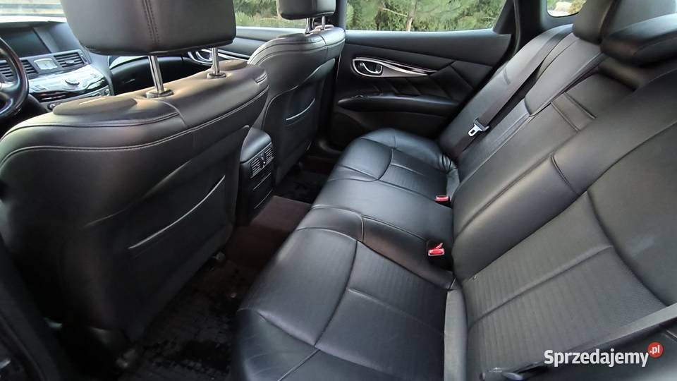Infiniti M Infiniti M37s LPG HAK BOSE Infiniti M światła przeciwmgielne