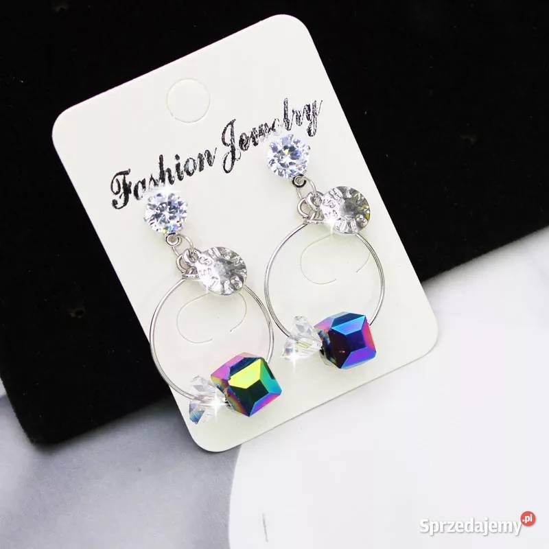 Delikatne mieniące kolczyki Kołobrzeg sprzedam