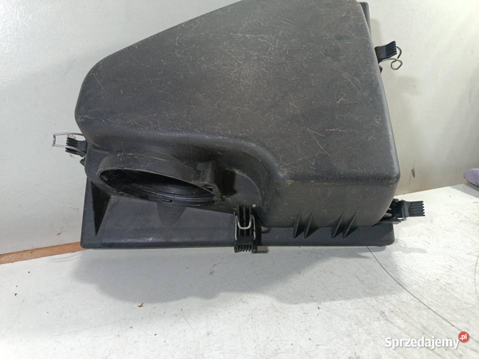 POKRYWA FILTRA POWIETRZA BMW E60 20 D 6575534