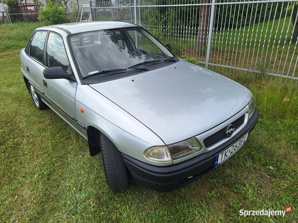 Sprzedam Opel Astra maly przebieg 73 manualna Astra świętokrzyskie