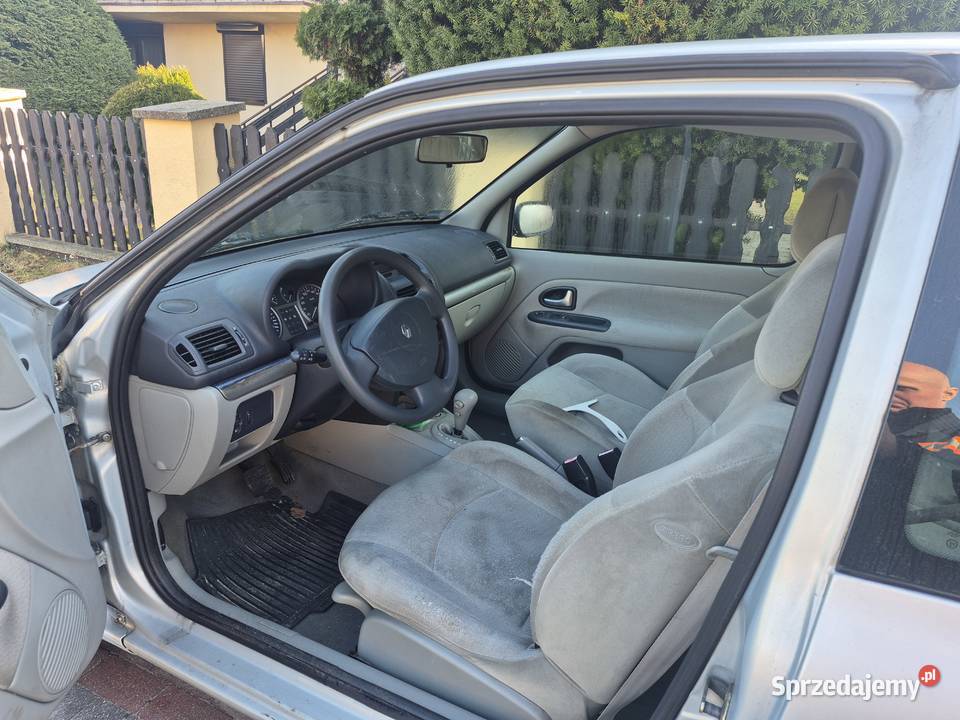 Sprzedam Renault Clio II automatyczna sprzedam