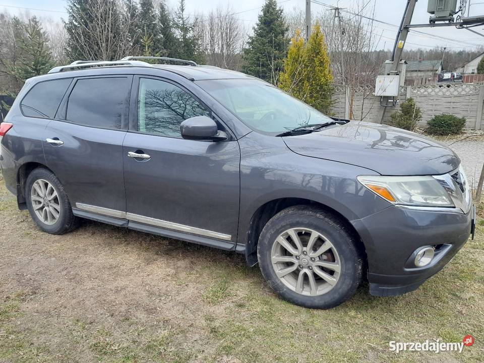 Nissan pathfinder 35v6 benzyna 4x4 skóry xtrail