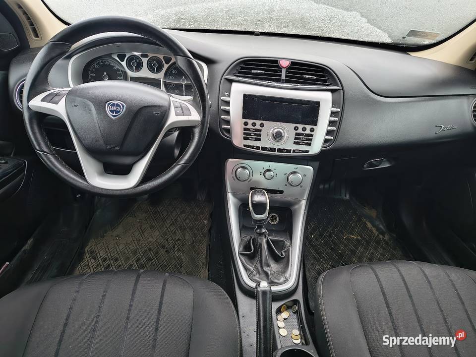 Lancia Delta 2008 14 turbo 120 Rok produkcji 2008