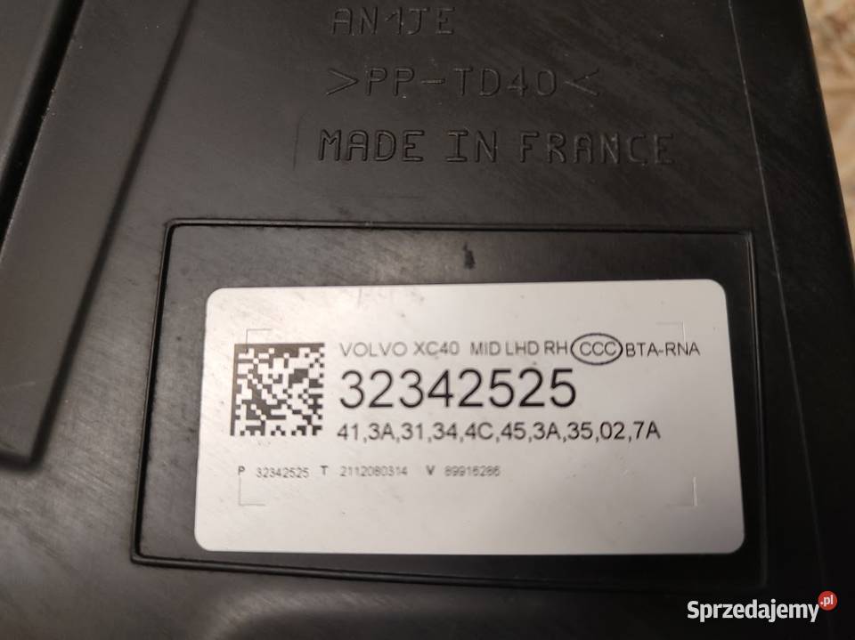 Lampa Prawy Przód Przednia Prawa Volvo XC40 XC Pleszew