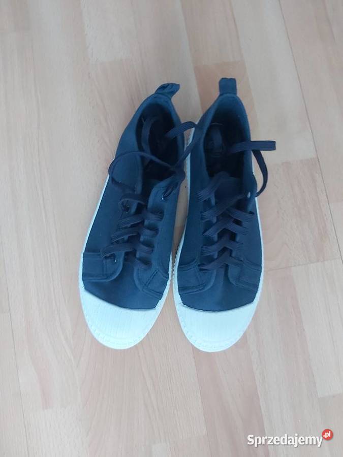 Sprzedam nowe buty chłopięce Łowicz