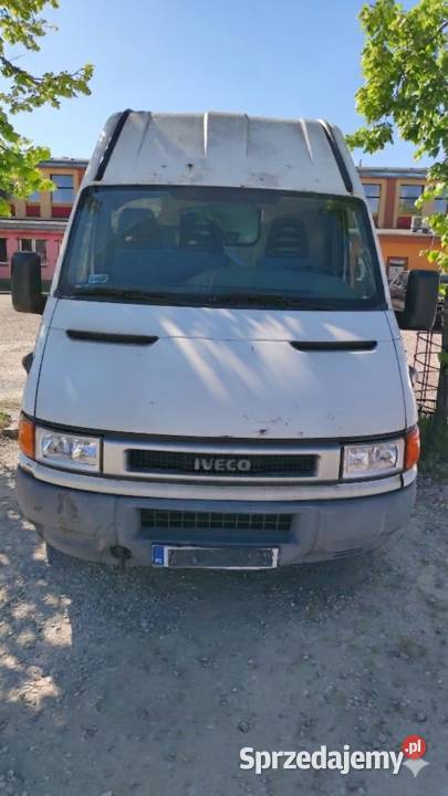 Iveco Daily 2000 przegląd do maj 2027 w całości diesel