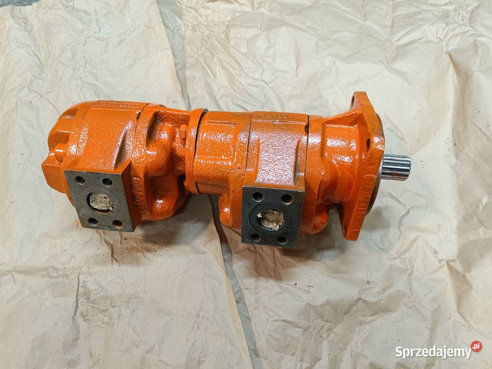 Pompy hydrauliczne z koparki Waryński podwójne Krzepice