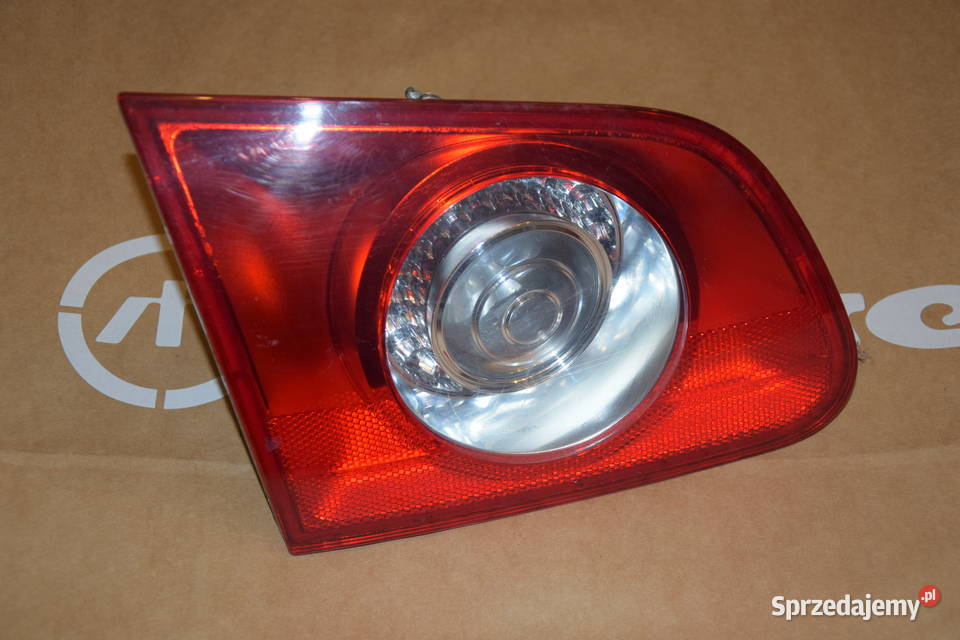 Lampa lewa w klapę VW Passat B6 kombi variant Suwałki