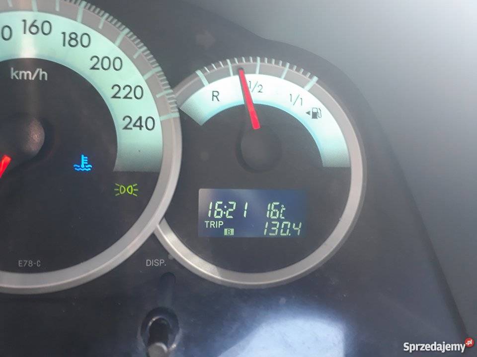 Toyota Corolla Verso garażowany