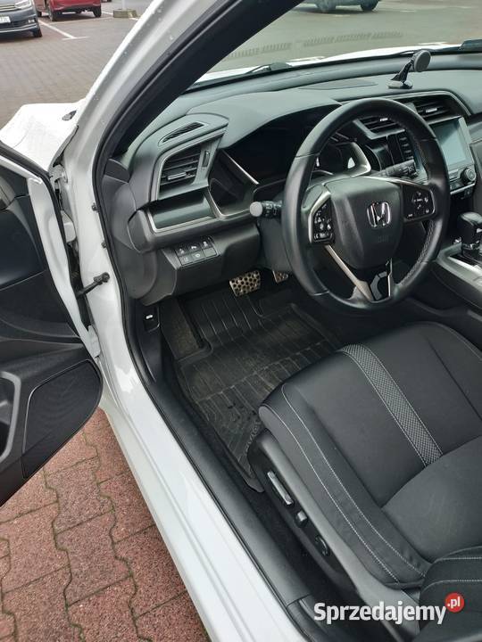 Samochód osobowy Honda Civic Executive gniazdo USB
