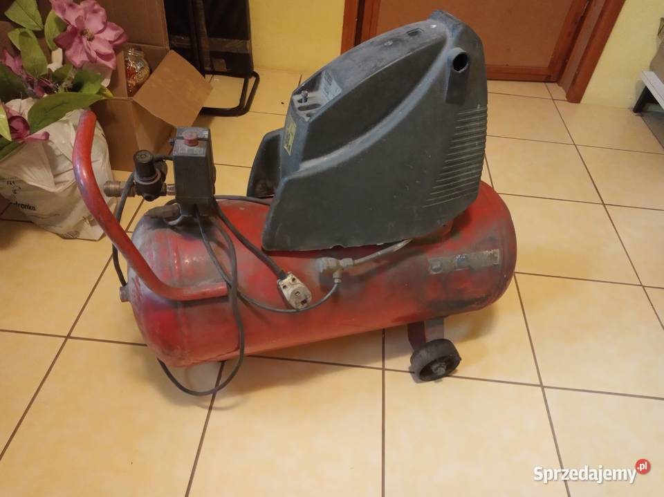 Sprzedam uszkodzony stary kompresor 50l Nidzica