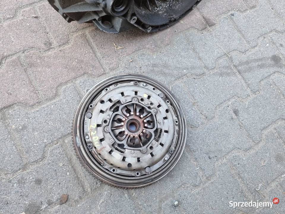SPRZĘGŁO KOMPLETNE 22 DCI 8200251601 osobowe Motoryzacja