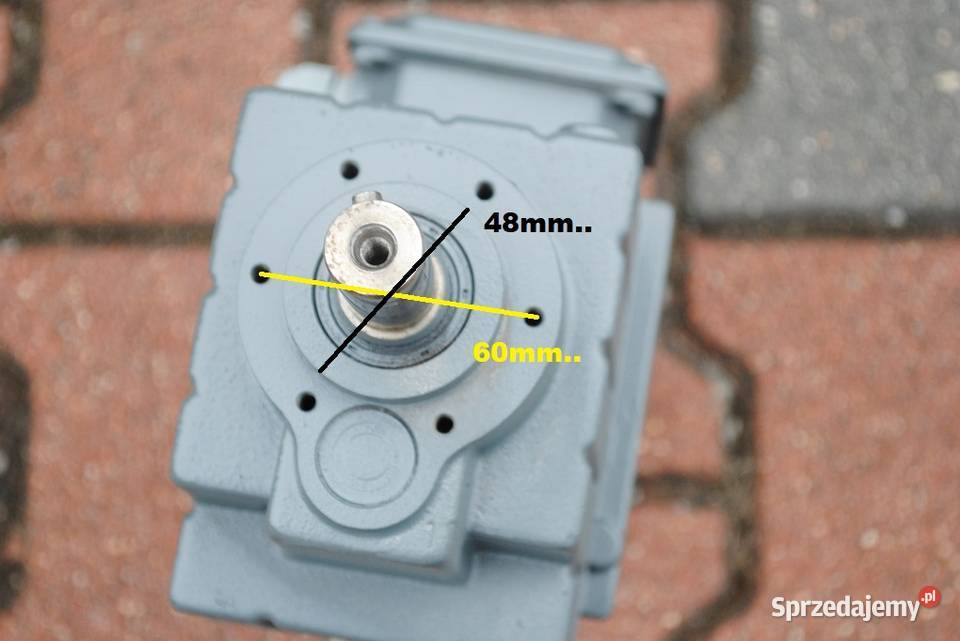 Motoreduktor kołnierzowy 025kw 304obrmin LENZE