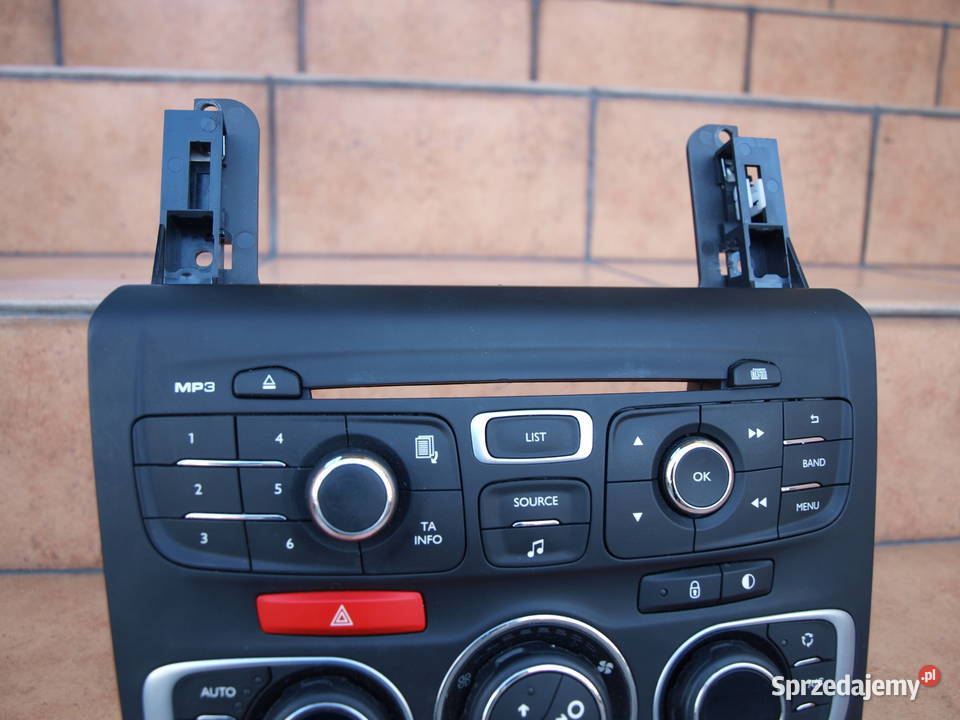 Citroen DS4 panel radia MP3 klimy ogrzewania