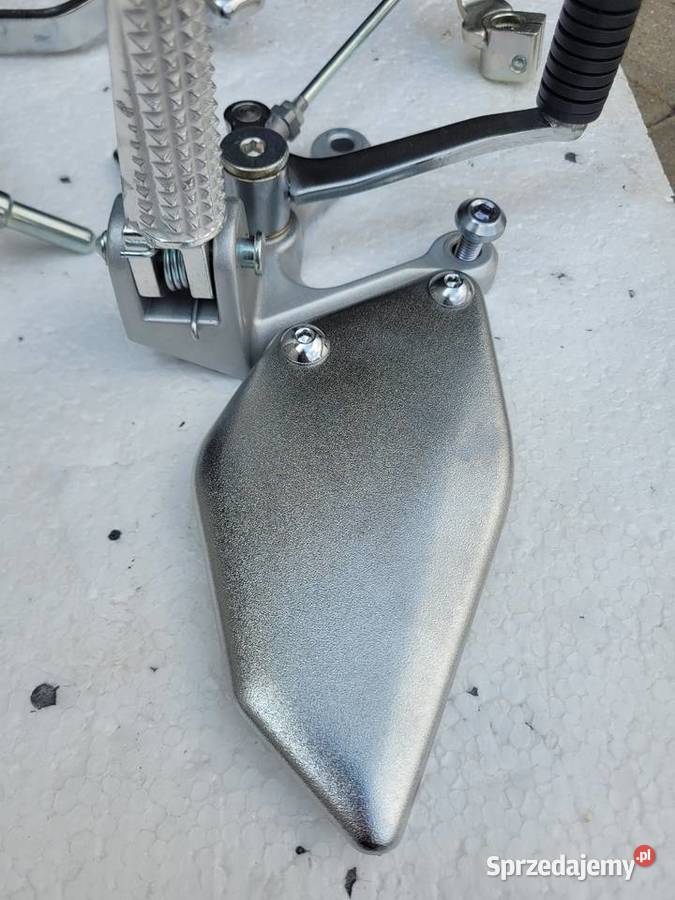 Yamaha R3 R 3 1924 SET PODNÓŻEK DŹWIGNIA ZMIANY Nowy Tomyśl