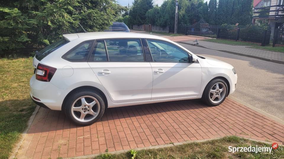 Skoda Rapid 2018 1 4 disel Polski salon bogate odtwarzacz DVD