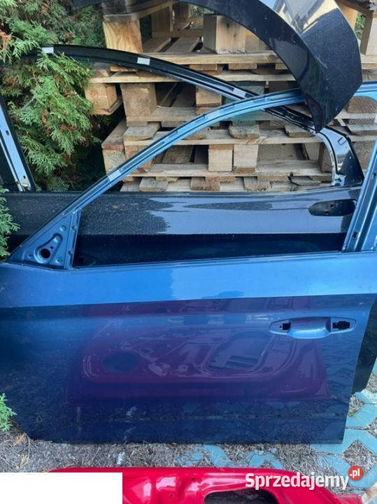 Skoda Kamiq drzwi lewy przód części blacharskie Kozubszczyzna